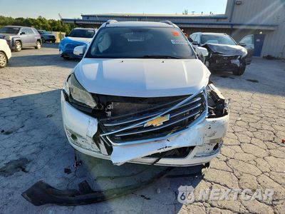 Piąte zdjęcie samochodu w środku: 2017 CHEVROLET TRAVERSE LT VIN:1GNKVHKD8HJ118934 - miniatura