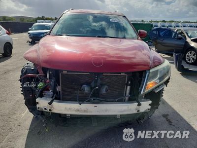 Piąte zdjęcie samochodu w środku: 2016 NISSAN PATHFINDER S VIN:5N1AR2MM3GC620784 - miniatura