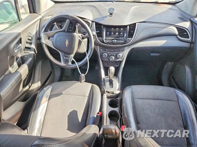 Zdjęcie 8 z 13 samochodu: 2018 CHEVROLET TRAX 1LT VIN:3GNCJPSB1JL175046 - miniatura