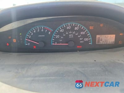 Zdjęcie 9 z 12 samochodu: 2012 TOYOTA YARIS FLEET VIN:JTDBT4K32CL020106 - miniatura