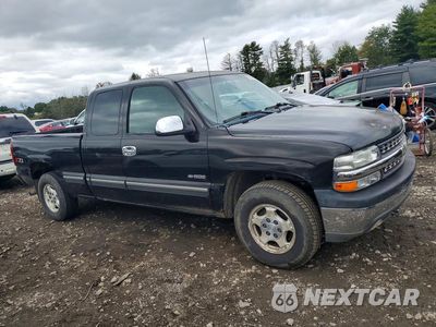 Czwarte zdjęcie samochodu z boku: 2001 CHEVROLET SILVERADO K1500 VIN:2GCEK19T611189472 - miniatura