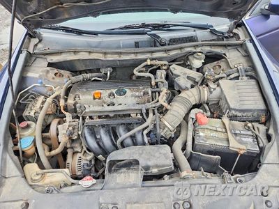 Zdjęcie 11 z 12 samochodu: 2010 HONDA ACCORD LXP VIN:1HGCP2F43AA181011 - miniatura