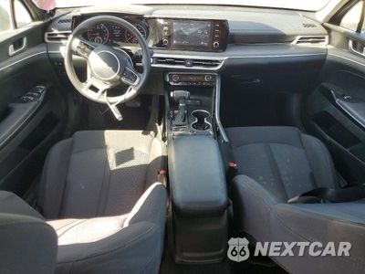 Zdjęcie 8 z 12 samochodu: 2023 KIA K5 LXS VIN:5XXG14J20PG208956 - miniatura