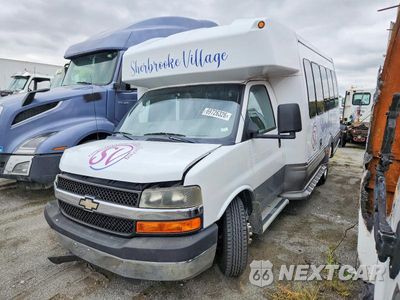 Drugie zdjęcie samochodu z przodu: 2010 CHEVROLET EXPRESS G3500 SHUTTLE BUS VIN:1GB6G3AGXA1174497 - miniatura