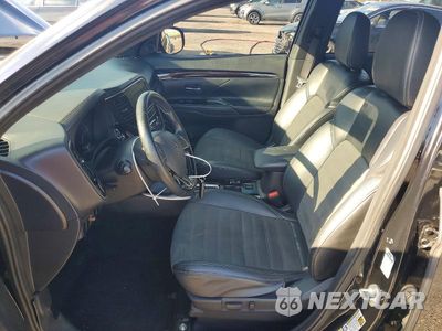 Zdjęcie 7 z 12 samochodu: 2019 MITSUBISHI OUTLANDER SE VIN:JA4AD3A39KZ031033 - miniatura