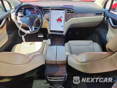 Zdjęcie 8 z 13 samochodu: 2016 TESLA MODEL X VIN:5YJXCBE21GF016649 - miniatura