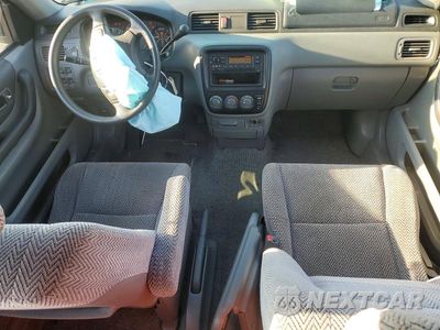 Zdjęcie 8 z 13 samochodu: 1997 HONDA CR-V LX VIN:JHLRD1848VC048010 - miniatura