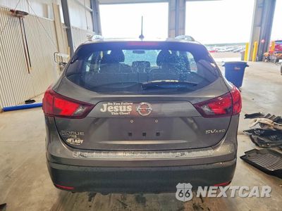 Zdjęcie 6 z 12 samochodu: 2017 NISSAN ROGUE SPORT SV VIN:JN1BJ1CR1HW103753 - miniatura