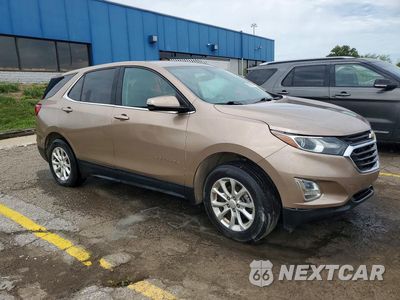 Czwarte zdjęcie samochodu z boku: 2018 CHEVROLET EQUINOX LT VIN:2GNAXSEV9J6173239 - miniatura