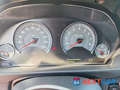 Zdjęcie 9 z 12 samochodu: 2015 BMW M4 VIN:WBS3R9C5XFK335285 - miniatura