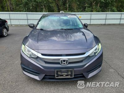 Piąte zdjęcie samochodu w środku: 2018 HONDA CIVIC LX VIN:2HGFC2F50JH565931 - miniatura