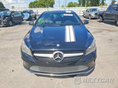 Piąte zdjęcie samochodu w środku: 2018 MERCEDES-BENZ CLA 250 VIN:WDDSJ4EBXJN512043 - miniatura