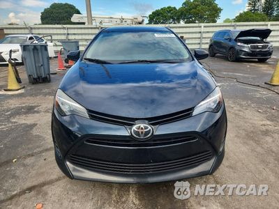 Piąte zdjęcie samochodu w środku: 2018 TOYOTA COROLLA LE VIN:5YFBURHE5JP842972 - miniatura
