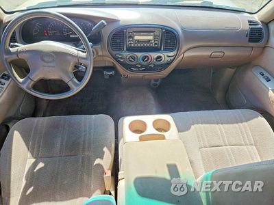 Zdjęcie 8 z 12 samochodu: 2002 TOYOTA TUNDRA SR5 V8 VIN:5TBBT44182S285369 - miniatura