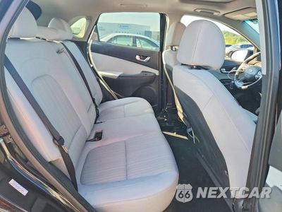 Zdjęcie 10 z 13 samochodu: 2023 HYUNDAI KONA SEL VIN:KM8K3CAB0PU052969 - miniatura