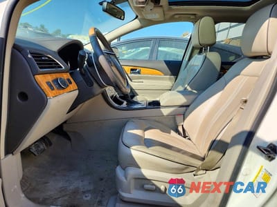 Zdjęcie 7 z 13 samochodu: 2013 LINCOLN MKX VIN:2LMDJ8JK2DBL09731 - miniatura