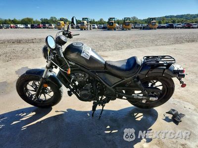 Trzecie zdjęcie samochodu z tyłu: 2025 HONDA CMX500 A VIN:MLHPC5658S5800361 - miniatura