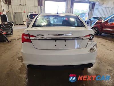 Zdjęcie 6 z 12 samochodu: 2012 CHRYSLER 200 LIMITED VIN:1C3CCBCB7CN162958 - miniatura