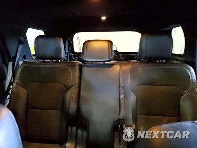 Zdjęcie 10 z 14 samochodu: 2018 FORD EXPLORER XLT VIN:1FM5K8D88JGC67714 - miniatura