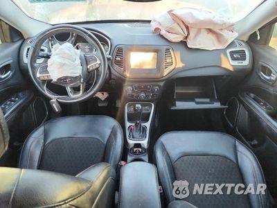 Zdjęcie 8 z 12 samochodu: 2019 JEEP COMPASS LATITUDE VIN:3C4NJCBB9KT655024 - miniatura