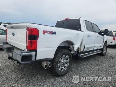 Trzecie zdjęcie samochodu z tyłu: 2023 FORD F250 SUPER DUTY VIN:1FT8W2BT1PEE19850 - miniatura