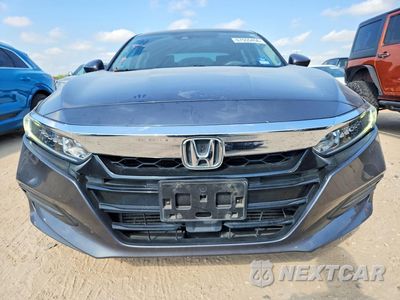 Piąte zdjęcie samochodu w środku: 2018 HONDA ACCORD LX VIN:1HGCV1F11JA076005 - miniatura
