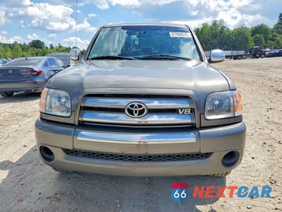 Piąte zdjęcie samochodu w środku: 2004 TOYOTA TUNDRA SR5 VIN:5TBDT44154S444053 - miniatura
