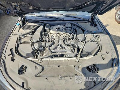 Zdjęcie 11 z 12 samochodu: 2023 BMW M8 VIN:WBSDZ0C0XPCM22524 - miniatura