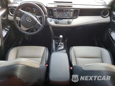 Zdjęcie 8 z 13 samochodu: 2016 TOYOTA RAV4 HV LIMITED VIN:JTMDJREV6GD053702 - miniatura
