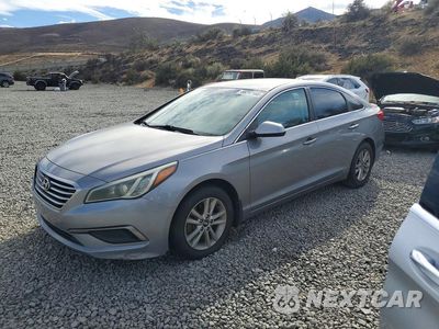 2016 HYUNDAI SONATA SE 5NPE24AF2GH303661 - główne zdjęcie licytacji z USA - miniatura