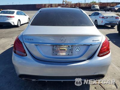 Zdjęcie 6 z 12 samochodu: 2015 MERCEDES-BENZ C 300 4MATIC VIN:55SWF4KB1FU003769 - miniatura