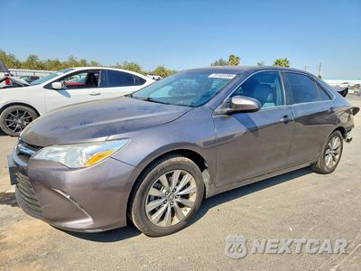 2017 TOYOTA CAMRY XLE 4T1BF1FK5HU631462 - główne zdjęcie licytacji z USA - miniatura