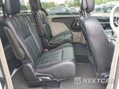 Zdjęcie 11 z 13 samochodu: 2016 CHRYSLER TOWN & COUNTRY TOURING VIN:2C4RC1BG3GR304597 - miniatura