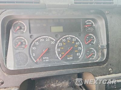 Zdjęcie 9 z 14 samochodu: 2016 FREIGHTLINER CASCADIA 125 SEMI TRUCK VIN:3AKJGLD58GSGU5365 - miniatura