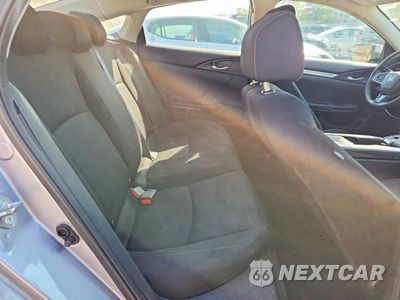 Zdjęcie 10 z 12 samochodu: 2017 HONDA CIVIC LX VIN:19XFC2F51HE078144 - miniatura