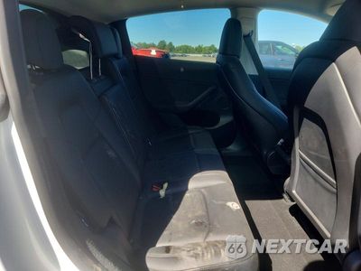 Zdjęcie 10 z 12 samochodu: 2023 TESLA MODEL Y VIN:7SAYGDEE6PA045966 - miniatura