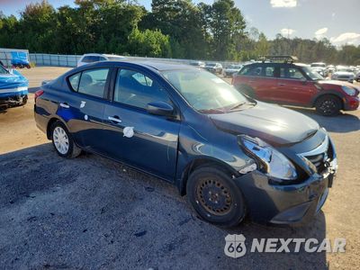 Czwarte zdjęcie samochodu z boku: 2017 NISSAN VERSA 1.6 SV VIN:3N1CN7AP6HL900390 - miniatura