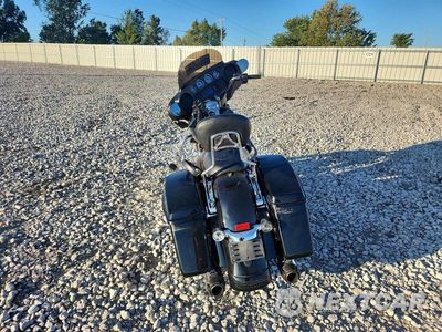Czwarte zdjęcie samochodu z boku: 2016 HARLEY-DAVIDSON FLHX STREET GLIDE VIN:1HD1KBM16GB648193 - miniatura