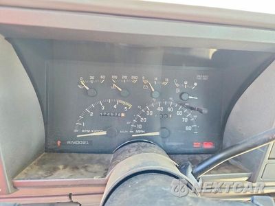 Zdjęcie 9 z 12 samochodu: 1993 CHEVROLET GMT-400 K1500 VIN:2GCEK19K9P1197484 - miniatura