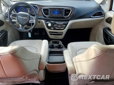 Zdjęcie 8 z 13 samochodu: 2021 CHRYSLER VOYAGER LXI VIN:2C4RC1DG9MR523430 - miniatura
