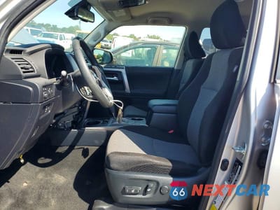 Zdjęcie 7 z 13 samochodu: 2024 TOYOTA 4RUNNER SR5 VIN:JTEEU5JR3R5311373 - miniatura