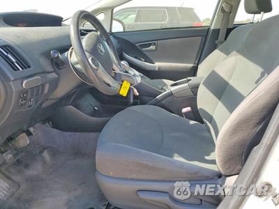 Zdjęcie 7 z 12 samochodu: 2013 TOYOTA PRIUS TWO VIN:JTDKN3DU0D5638363 - miniatura