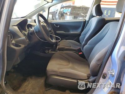 Zdjęcie 7 z 12 samochodu: 2009 HONDA FIT VIN:JHMGE87209S034526 - miniatura