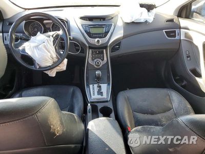 Zdjęcie 8 z 13 samochodu: 2013 HYUNDAI ELANTRA LIMITED VIN:KMHDH4AE0DU627352 - miniatura
