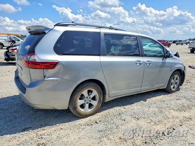 Trzecie zdjęcie samochodu z tyłu: 2017 TOYOTA SIENNA LE VIN:5TDKZ3DCXHS802519 - miniatura