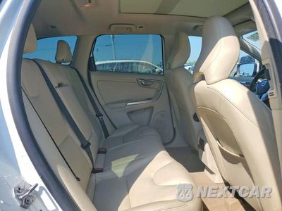 Zdjęcie 10 z 12 samochodu: 2015 VOLVO XC60 T5 PREMIER VIN:YV440MDB4F2610045 - miniatura
