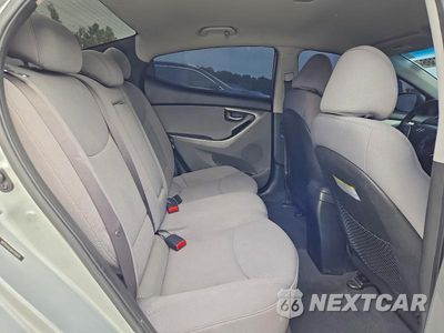Zdjęcie 10 z 12 samochodu: 2013 HYUNDAI ELANTRA GLS VIN:5NPDH4AE8DH356619 - miniatura
