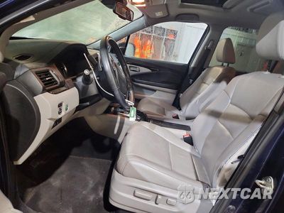 Zdjęcie 7 z 13 samochodu: 2017 HONDA PILOT TOURING VIN:5FNYF6H99HB048343 - miniatura