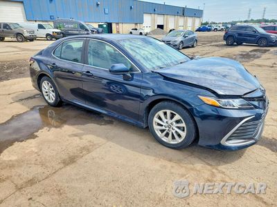 Czwarte zdjęcie samochodu z boku: 2021 TOYOTA CAMRY LE VIN:4T1C11BK4MU028831 - miniatura