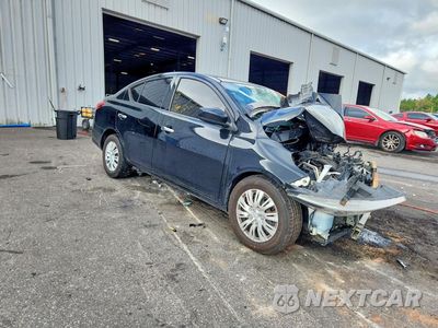 Czwarte zdjęcie samochodu z boku: 2017 NISSAN VERSA 1.6 SV VIN:3N1CN7AP9HL883939 - miniatura